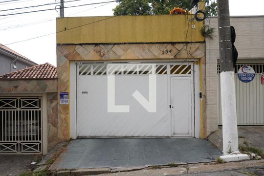 Fachada  de casa à venda com 3 quartos, 290m² em Vila Libanesa, São Paulo
