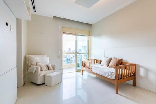 Quarto de apartamento à venda com 4 quartos, 465m² em Jardim Paulistano, São Paulo