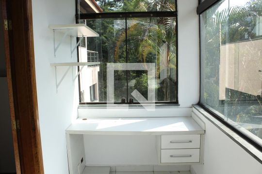 Varanda da Suíte 1 de casa de condomínio para alugar com 3 quartos, 350m² em Chácara Pavoeiro, Cotia