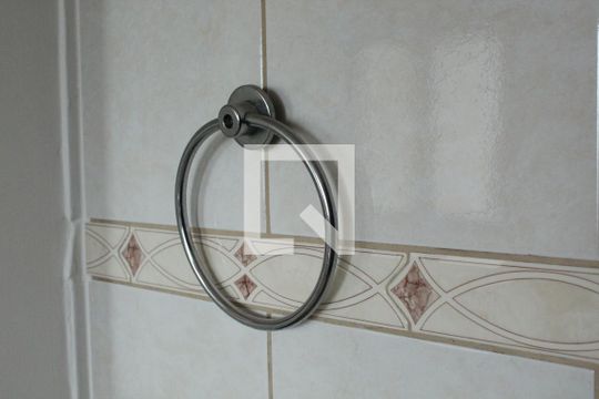 Banheiro da Suíte 2 de casa de condomínio para alugar com 3 quartos, 350m² em Chácara Pavoeiro, Cotia