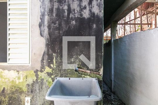 Área de Serviço de casa para alugar com 1 quarto, 20m² em Jardim Guaianazes, São Paulo