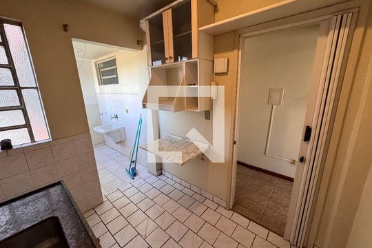 Cozinha de apartamento para alugar com 2 quartos, 48m² em São Miguel, São Leopoldo