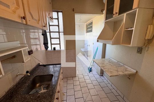 Cozinha de apartamento para alugar com 2 quartos, 48m² em São Miguel, São Leopoldo