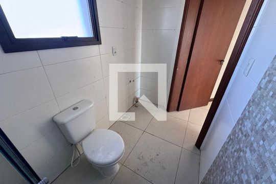 Banheiro de apartamento para alugar com 2 quartos, 72m² em Rio dos Sinos, São Leopoldo