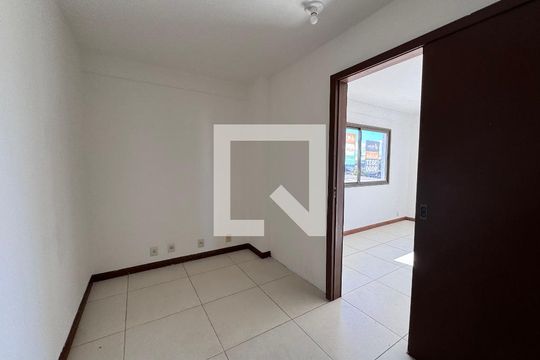Quarto 1  de apartamento para alugar com 2 quartos, 72m² em Rio dos Sinos, São Leopoldo