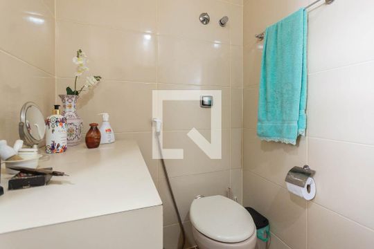 Banheiro de apartamento à venda com 1 quarto, 60m² em Estácio, Rio de Janeiro