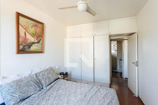 Quarto de apartamento à venda com 1 quarto, 60m² em Estácio, Rio de Janeiro