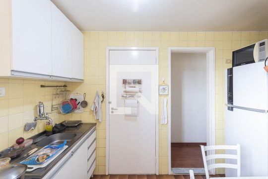 Cozinha de apartamento à venda com 1 quarto, 60m² em Estácio, Rio de Janeiro