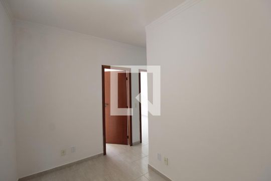 Apartamento à venda com 2 quartos, 40m² em Jaqueline, Belo Horizonte