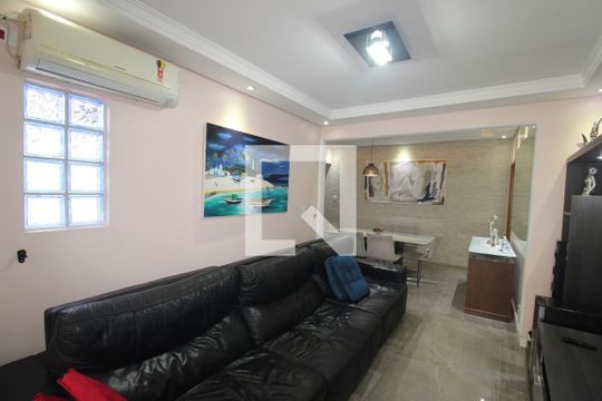 Casa à venda com 3 quartos, 150m² em , São Paulo