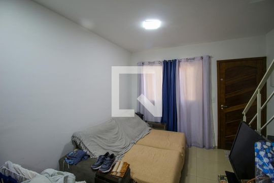Sala de casa de condomínio à venda com 2 quartos, 55m² em Itaquera, São Paulo