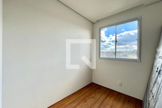 Quarto 2 de apartamento à venda com 2 quartos, 32m² em Jardim Itacolomi, São Paulo
