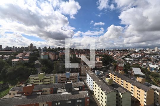 Vista Sala de apartamento para alugar com 2 quartos, 35m² em Santa Maria, Santo André