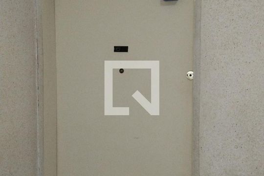Lockbox de apartamento à venda com 3 quartos, 130m² em Vila Santo Estefano, São Paulo