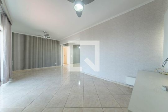 Sala de apartamento à venda com 3 quartos, 130m² em Vila Santo Estefano, São Paulo