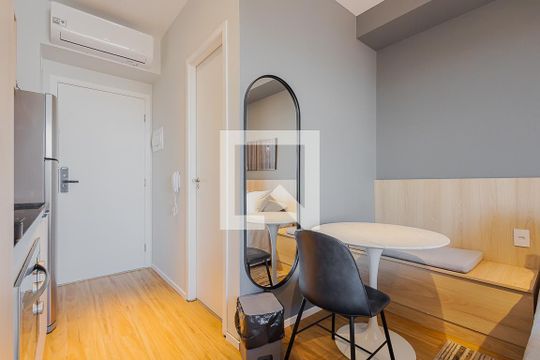 Cozinha de kitnet/studio para alugar com 1 quarto, 23m² em Vila Madalena, São Paulo