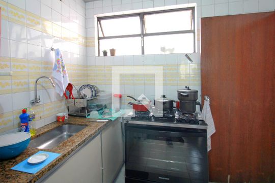 Cozinha de apartamento à venda com 3 quartos, 124m² em Cidade Nova, Belo Horizonte