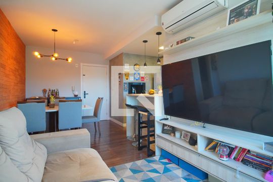 Sala de apartamento à venda com 2 quartos, 64m² em São Sebastião, Porto Alegre