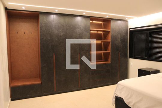 Suíte de apartamento para alugar com 1 quarto, 64m² em Setor Aeroporto, Goiânia