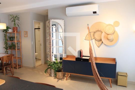 Sala de apartamento para alugar com 1 quarto, 64m² em Setor Aeroporto, Goiânia