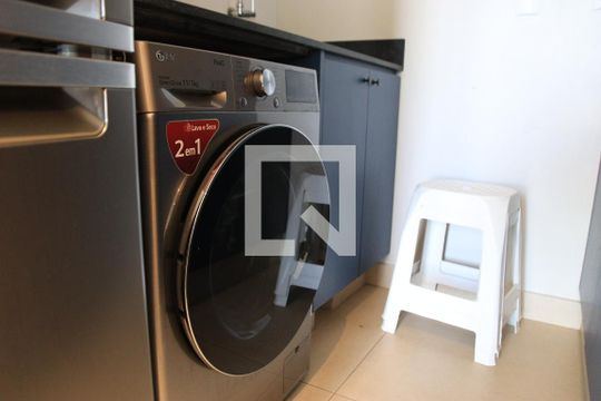 Cozinha e Área de Serviço de apartamento para alugar com 1 quarto, 64m² em Setor Aeroporto, Goiânia