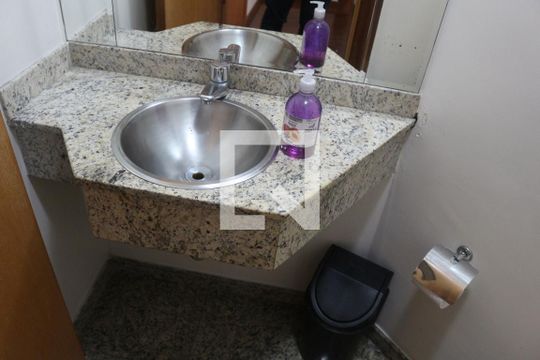 Lavabo de apartamento à venda com 4 quartos, 160m² em Santa Paula, São Caetano do Sul