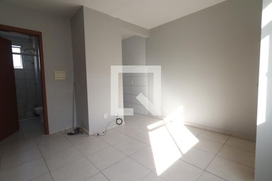 Sala de apartamento à venda com 2 quartos, 45m² em Canudos, Novo Hamburgo