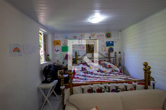 Quarto 1 de casa para alugar com 5 quartos, 2100m² em Vargem Grande, Rio de Janeiro