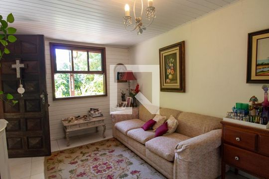 Sala de casa para alugar com 5 quartos, 2100m² em Vargem Grande, Rio de Janeiro