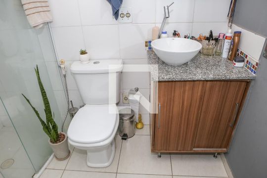 Banheiro da Suíte 2 de casa à venda com 3 quartos, 160m² em Vila Romana, São Paulo