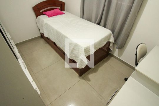 Quarto 3 de apartamento para alugar com 3 quartos, 52m² em Jd S Teresinha, São Paulo
