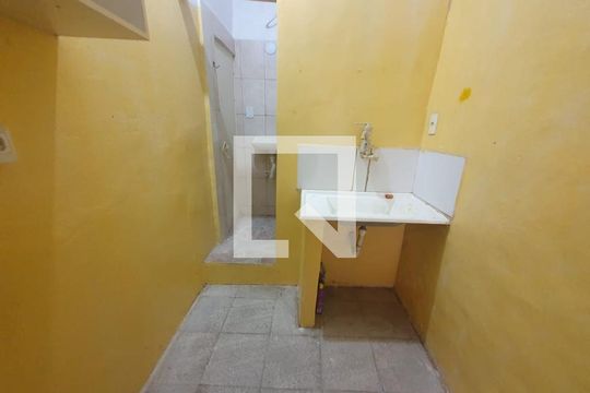 Cozinha de apartamento para alugar com 1 quarto, 45m² em Benfica, Rio de Janeiro