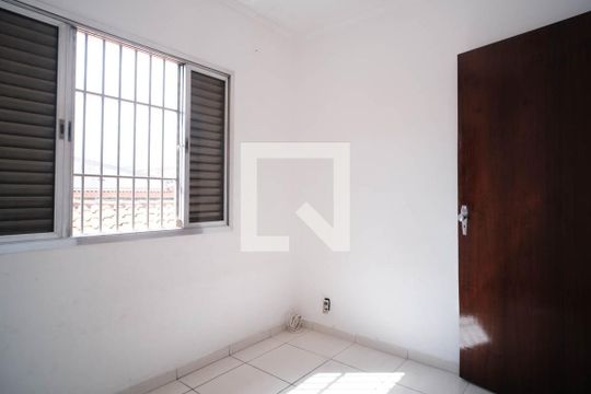 Quarto 2 de casa para alugar com 3 quartos, 145m² em Jardim Aricanduva, São Paulo