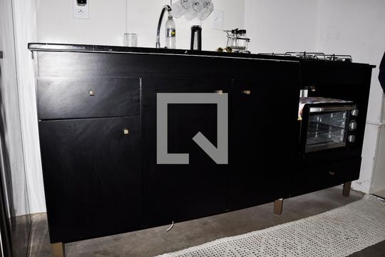 Detalhe - Cozinha Americana e Área de Serviço de apartamento para alugar com 2 quartos, 39m² em Vila Barreto, São Paulo