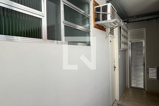 Área externa de kitnet/studio para alugar com 1 quarto, 36m² em Copacabana, Rio de Janeiro