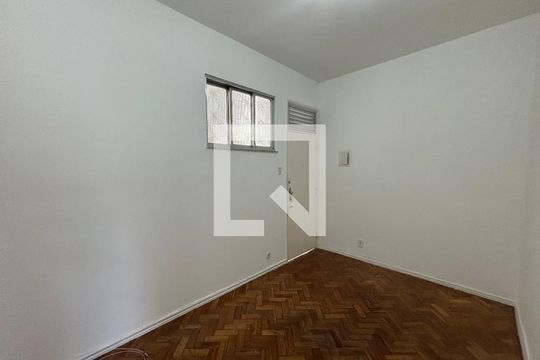 Hall de entrada de kitnet/studio para alugar com 1 quarto, 36m² em Copacabana, Rio de Janeiro