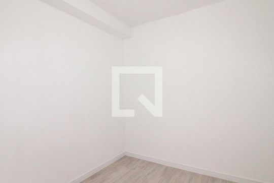 Quarto 2 de apartamento para alugar com 2 quartos, 40m² em Jardim Santa Adelia, São Paulo