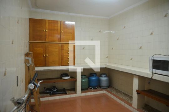 Despensa de casa à venda com 3 quartos, 197m² em Vila Francisco Matarazzo, Santo André