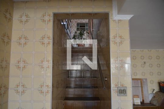 Garagem de casa à venda com 3 quartos, 197m² em Vila Francisco Matarazzo, Santo André