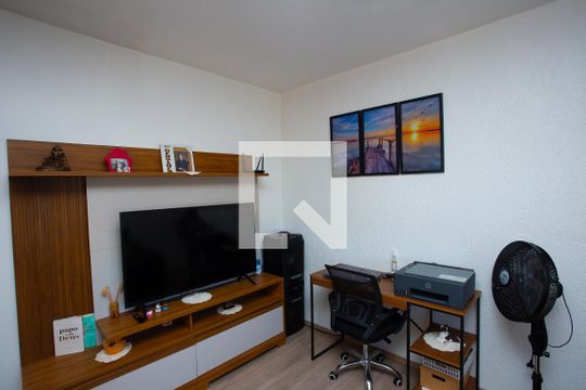 Sala de apartamento à venda com 2 quartos, 46m² em Guajuviras, Canoas