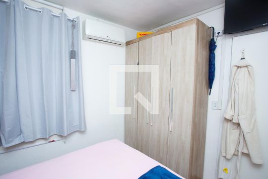 Quarto 1 de apartamento à venda com 2 quartos, 46m² em Guajuviras, Canoas