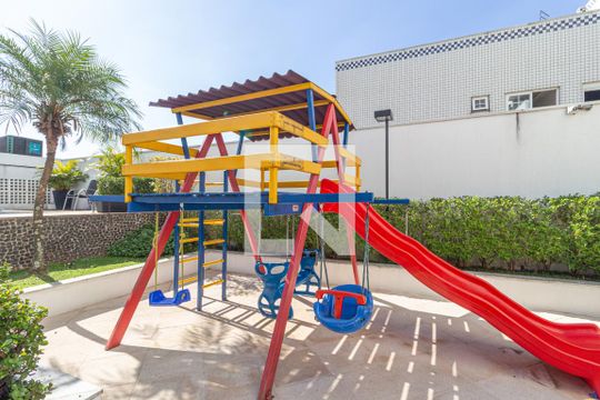 Área comum - Playground de apartamento à venda com 3 quartos, 75m² em Centro, Osasco