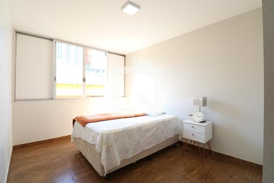 Quarto de apartamento à venda com 1 quarto, 55m² em Barra Funda, São Paulo