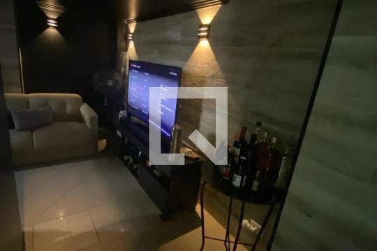 Sala de Estar de casa de condomínio à venda com 4 quartos, 225m² em Jardim Consorcio, São Paulo