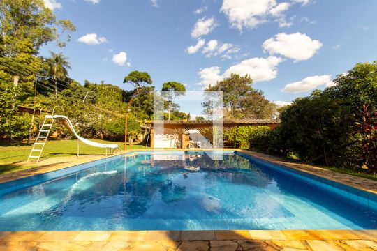 Quintal de casa à venda com 5 quartos, 2250m² em Chácara Belvedere, Campinas