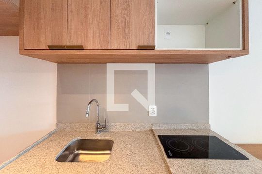 Studio de kitnet/studio para alugar com 1 quarto, 28m² em Sumaré, São Paulo