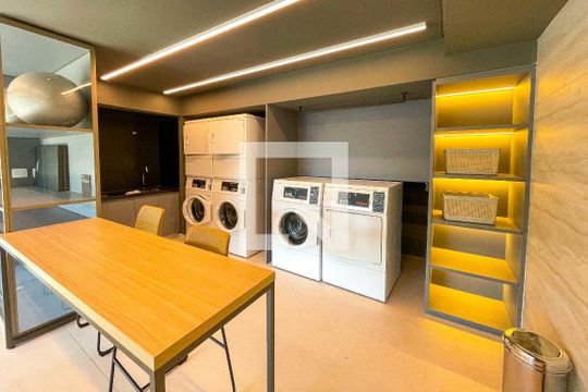 Área comum - Lavanderia de kitnet/studio para alugar com 1 quarto, 28m² em Sumaré, São Paulo