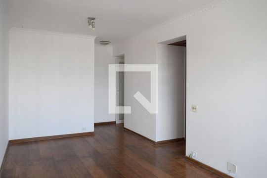 Sala de apartamento à venda com 2 quartos, 74m² em Vila Madalena, São Paulo