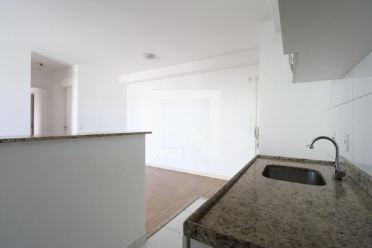 Cozinha de apartamento para alugar com 2 quartos, 62m² em Lapa, São Paulo
