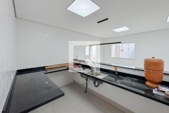 Cozinha de casa para alugar com 5 quartos, 300m² em Vila Monumento, São Paulo
